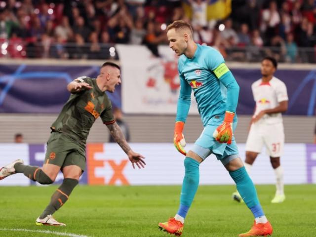 1662525906540011250.jpg 39352F90-6190-463B-885C-BF3EF4522B2F.jpg