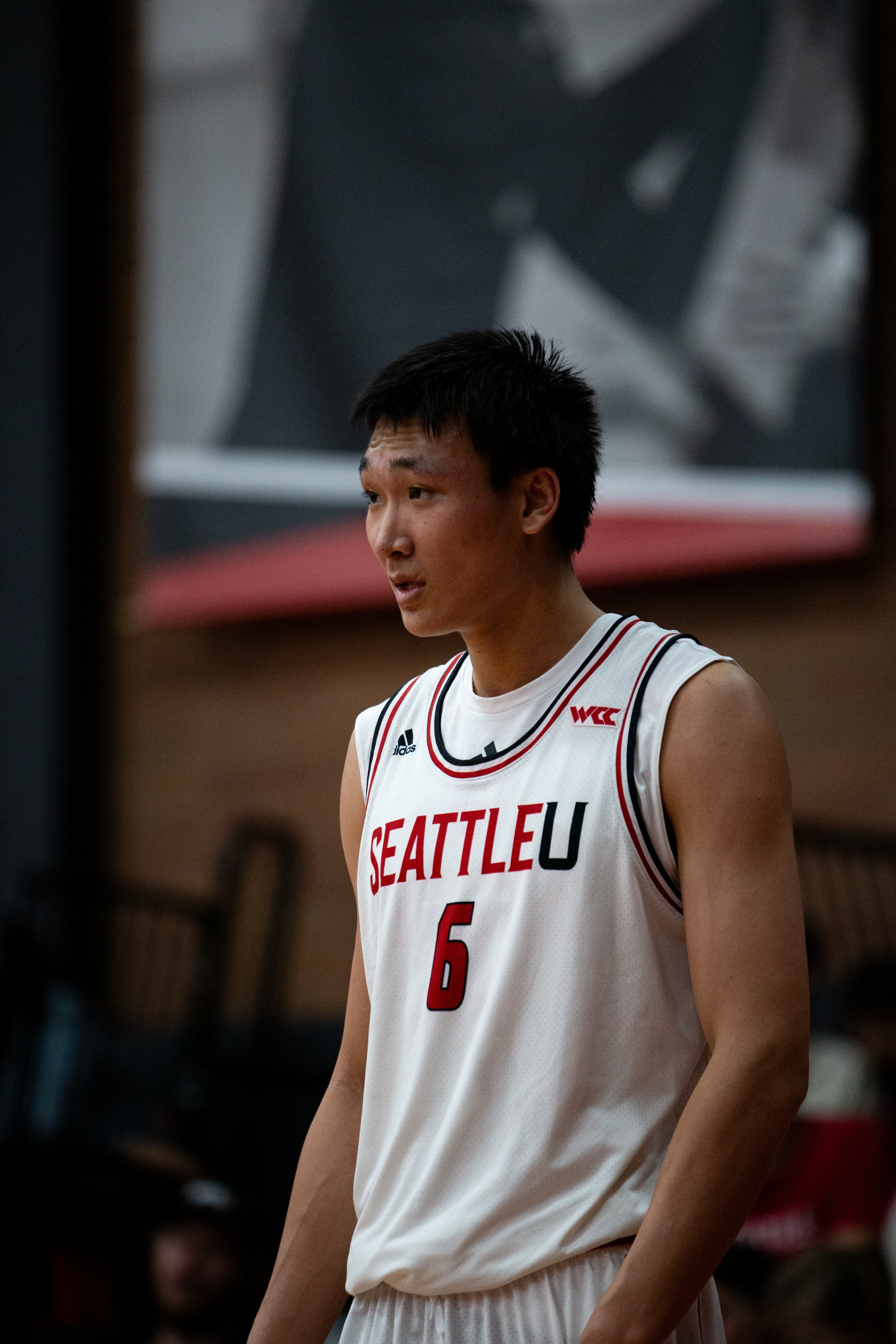 开云官方网站-状态一般！NCAA常规赛-淡厚然替补出场14分钟 2罚1中得1分2板2助